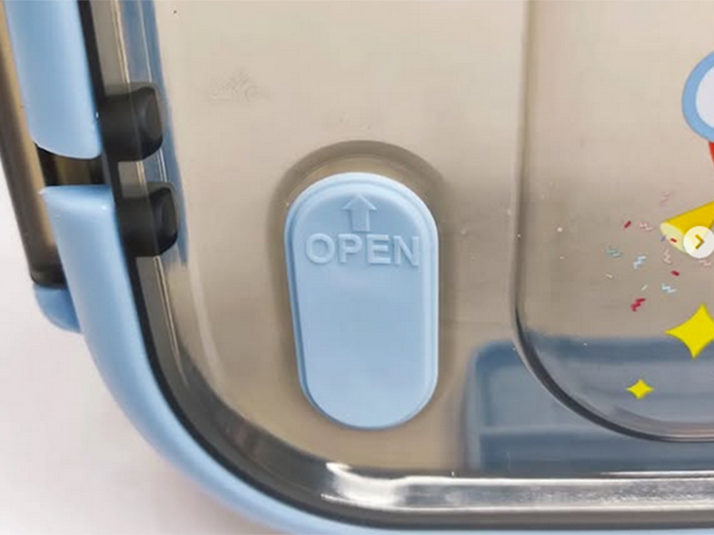 Pusdienu kastes brokastu trauks pusdienām ar nodalījumiem galda piederumiem