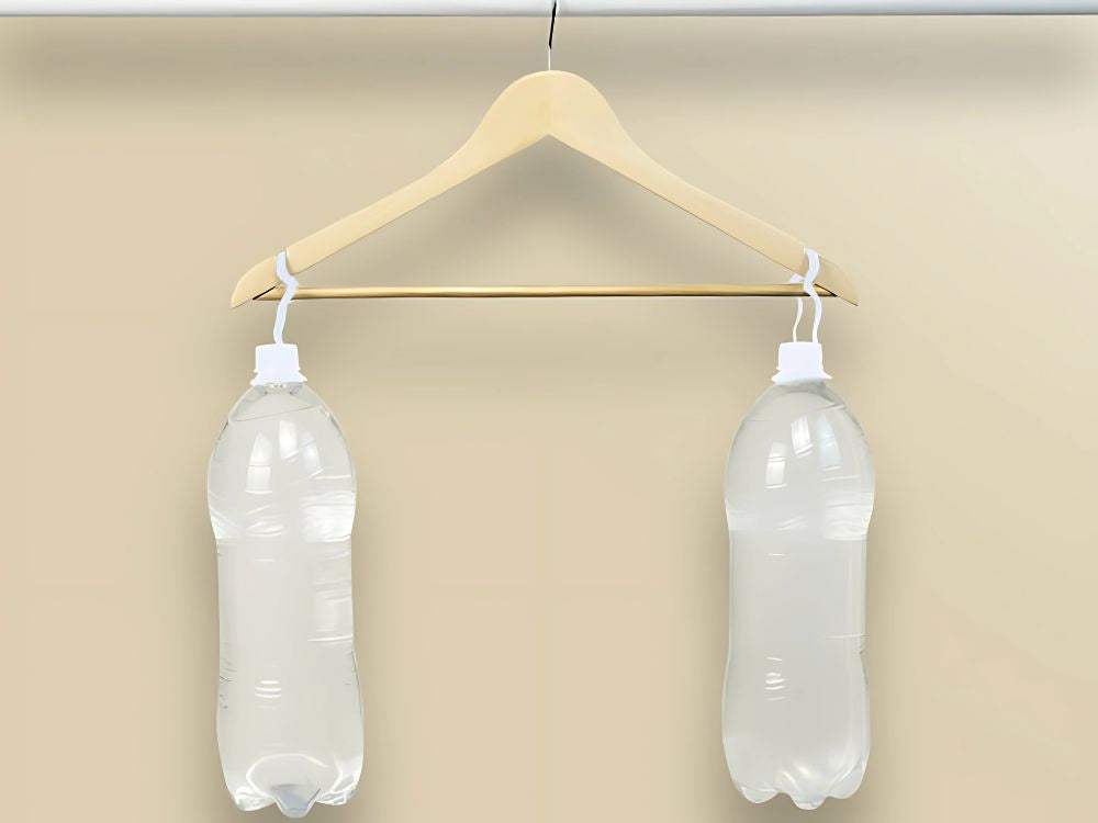 3x lakoti koka turētāji apģērbam, koka turētāju komplekts