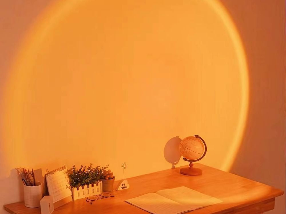 Projektora lampa saulrieta/saulēlēkta imitācija LED RGB USB + tālvadības pults