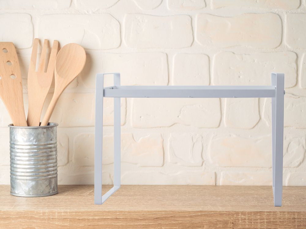 Vienlīmeņa metāla plaukts virtuves darba virsmai, virtuves organizatora bēniņu statīvs