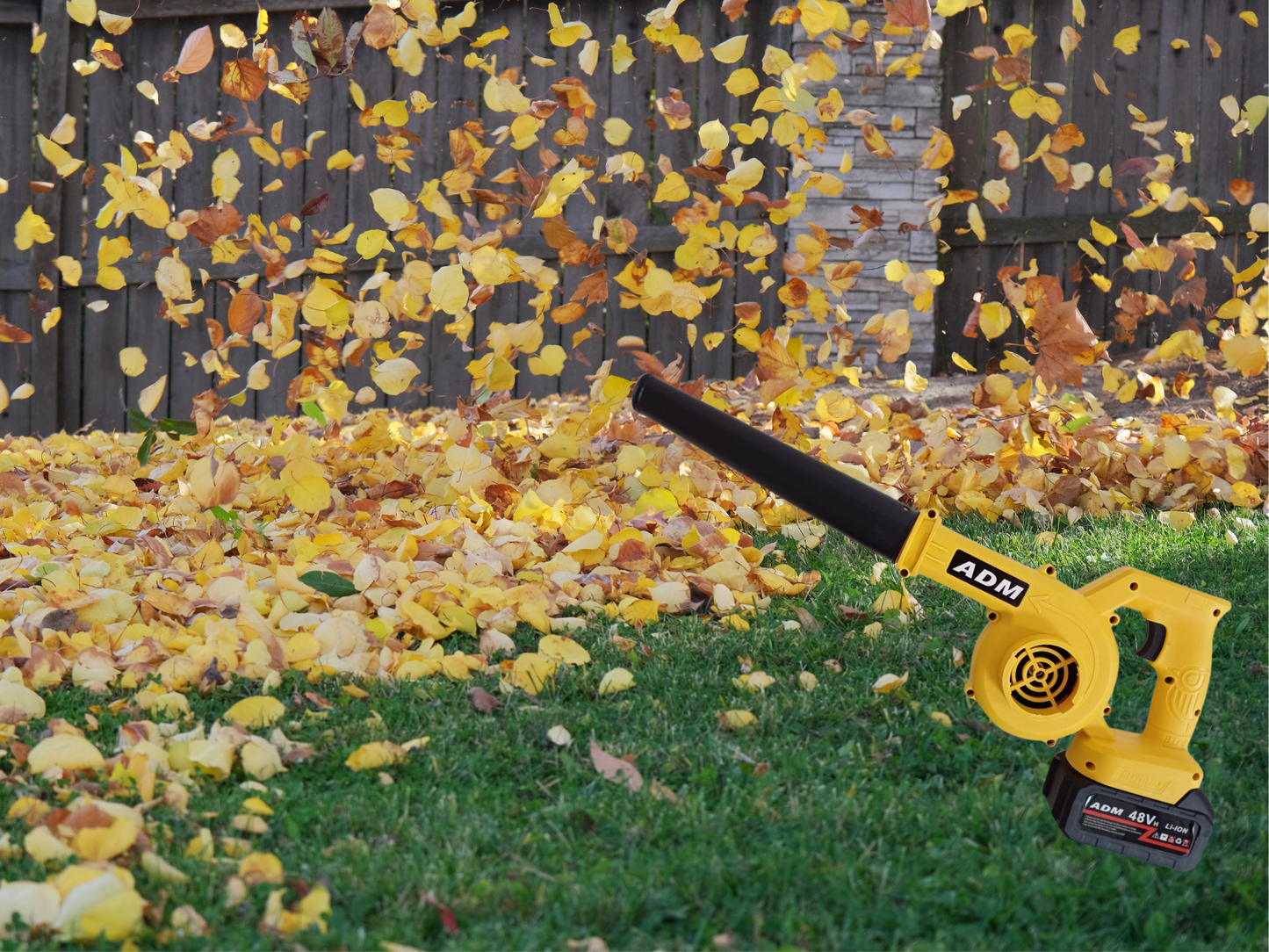 Bezvada elektriskais pūtējs ar divām 48V baterijām