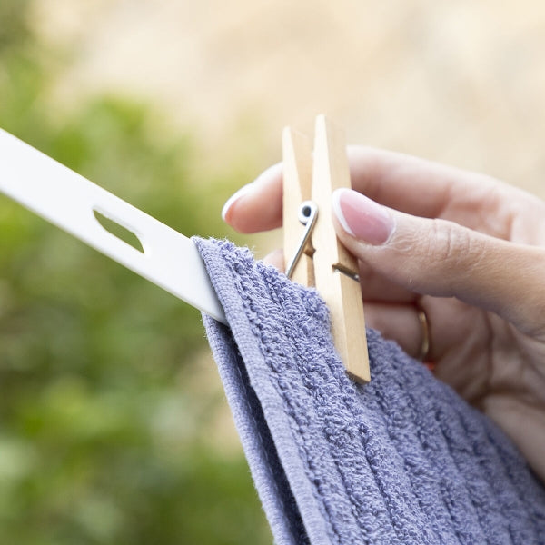 Izvelkams apģērbu žāvētājs