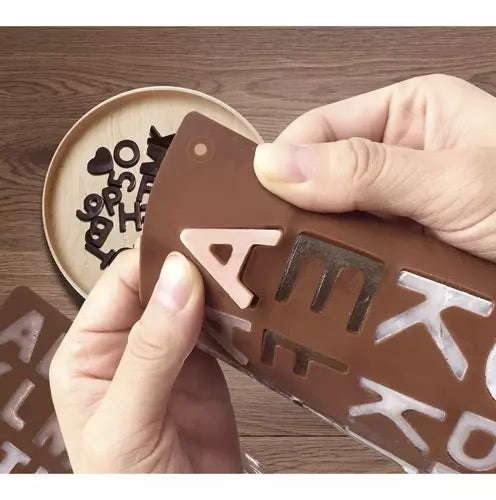 Silikona veidne šokolādei