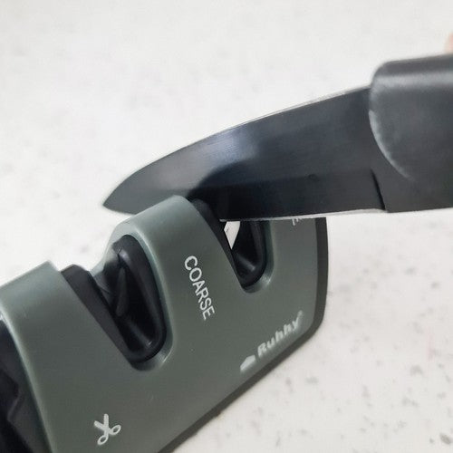 Keramikas nažu asināmais