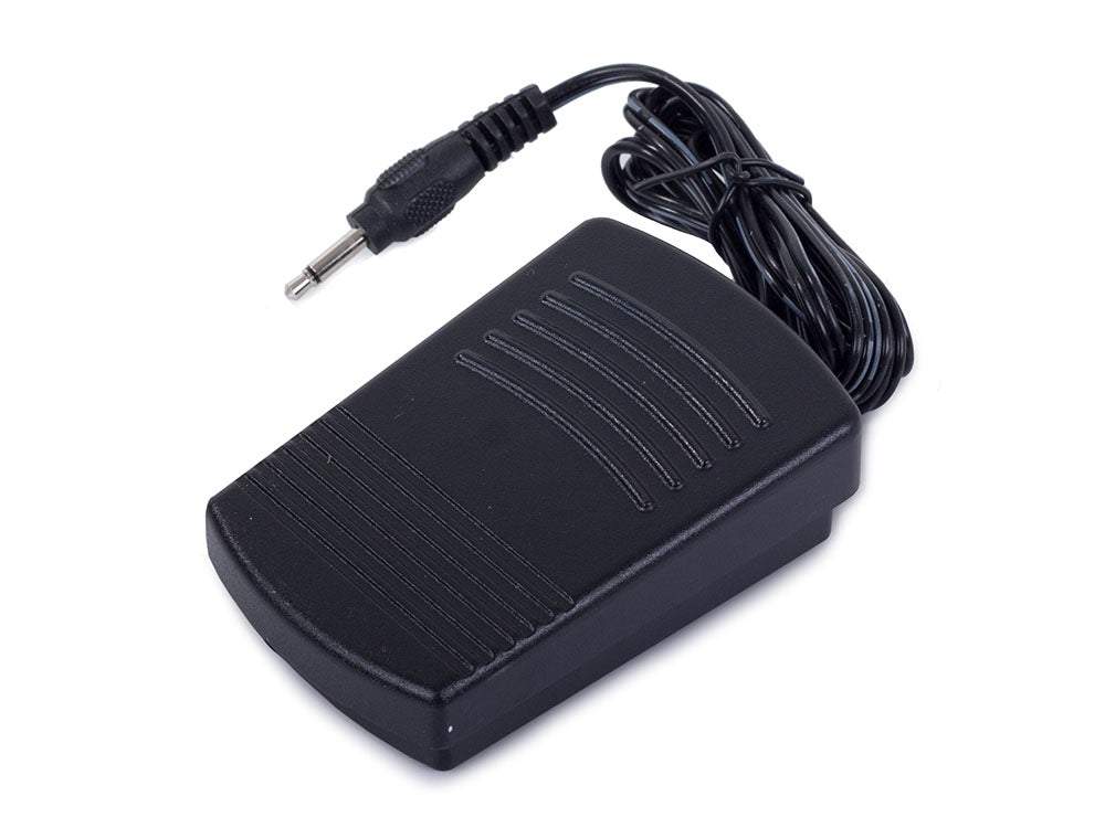 Elektriskā mini
šujmašīna