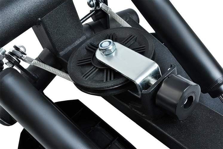 Eliptiskās treniņu trepes ar rokturiem