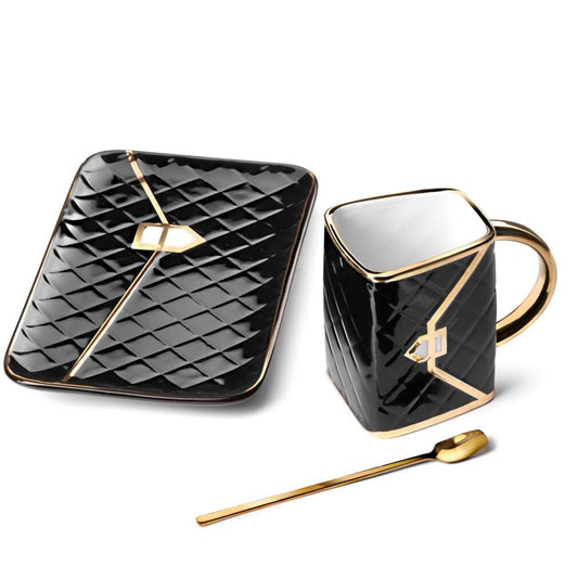 Krūzes komplekts ar karoti un apakštasīti - keramikas somiņa