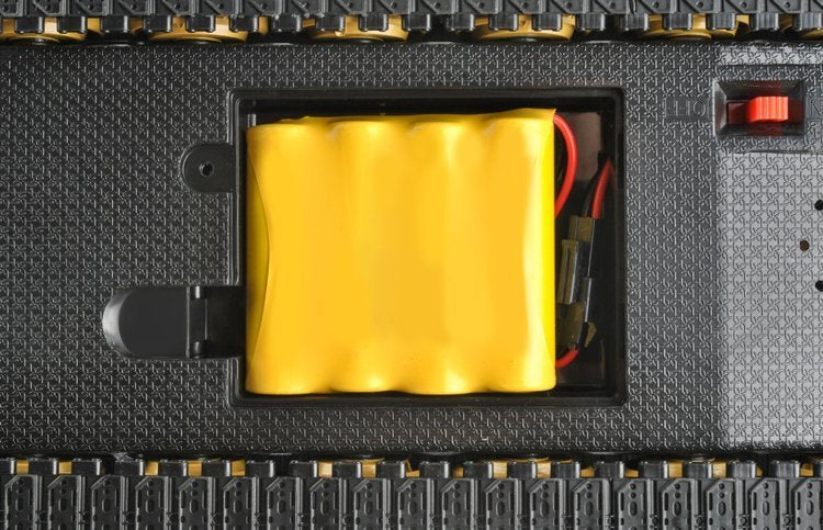 Tālvadības tanks ar pulti