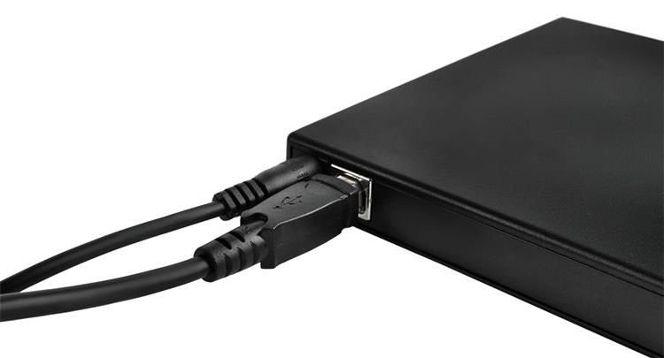 Pārnēsājams ārējais disks + kompaktdisku rakstītājs