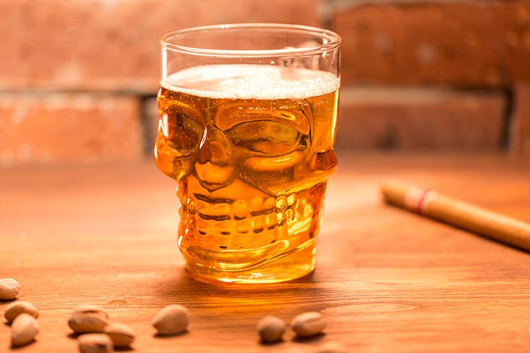 Galvaskausa alus glāze