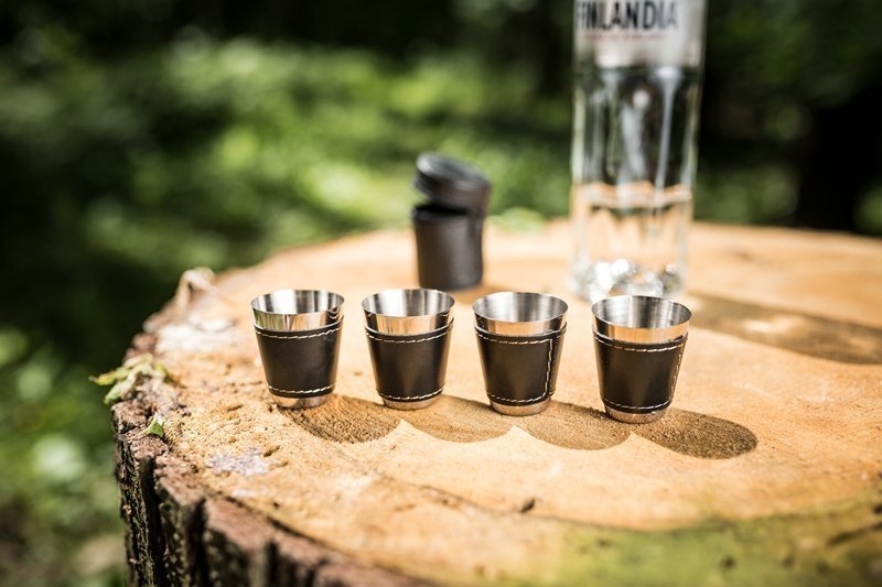 Nerūsējošā tērauda glāze korpusā - 4gab komplektā