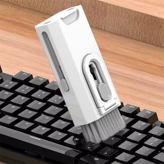 Daudzfunkcionāls putekļusūcējs - austiņām, klaviatūrām utt.