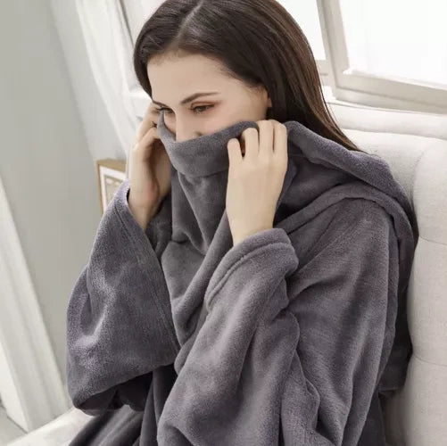 Gaiši pelēks sporta krekls un halāts Ruhhy