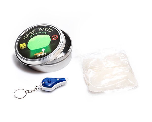 Burvju tepe - spīd tumsā ar UV gaismu