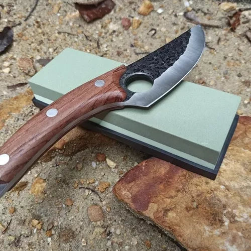 Nažu asināmais - 2 akmeņi + piederumi Ruhhy