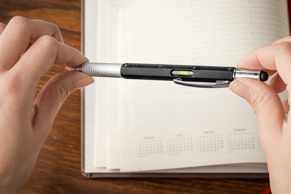 Multiool pildspalva 6in1 - MELNA