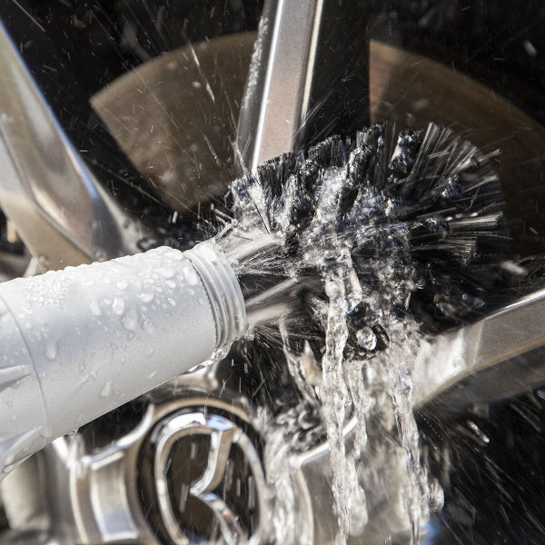 Rotējoša birste šļūtenēm