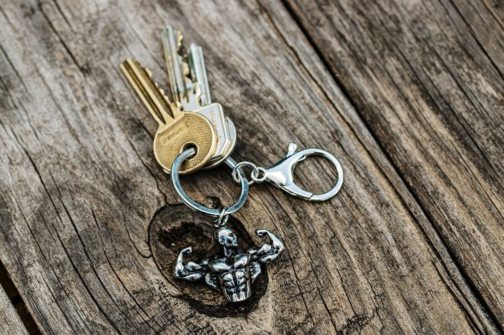 STRONG MAN atslēgu piekariņš