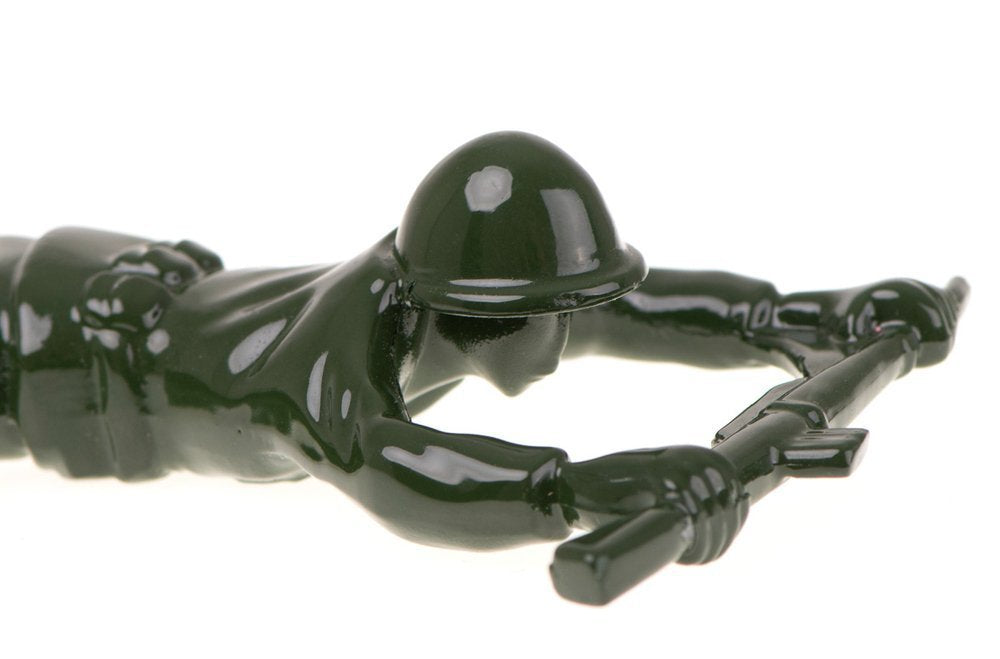 Pudeļu attaisāmais - armijas vīrs