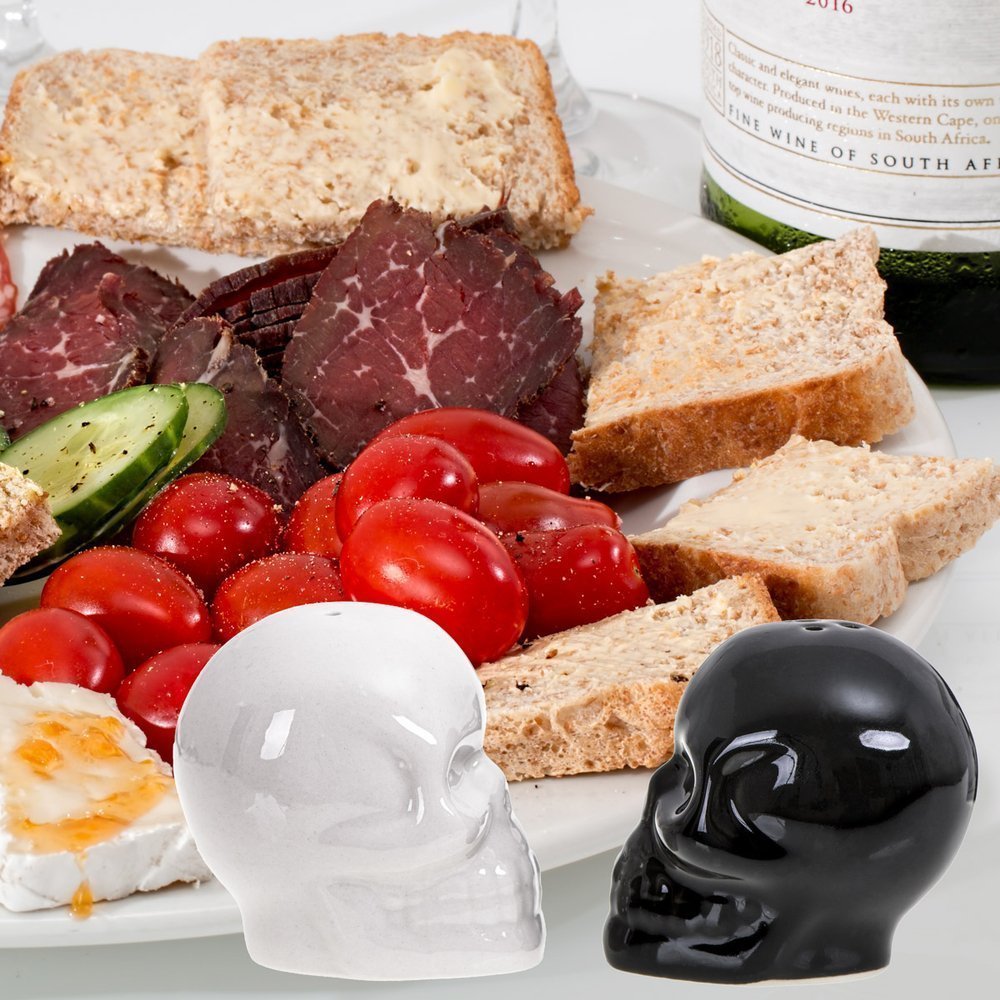 Sāls un piparu kratītāji SKULLS