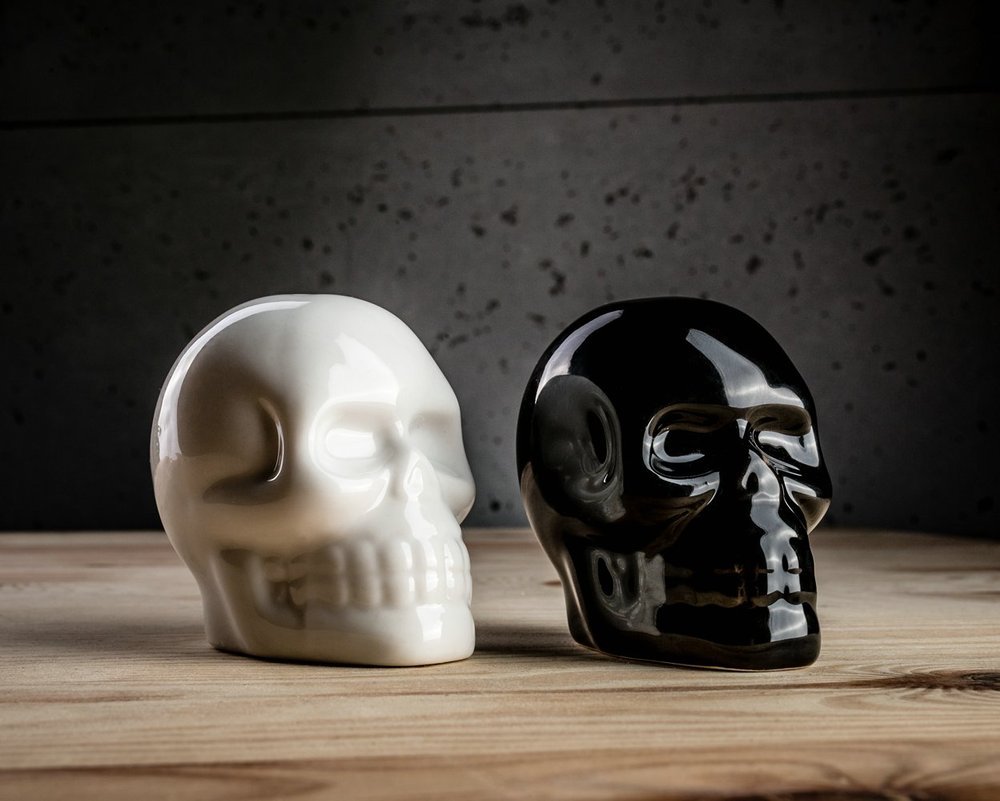Sāls un piparu kratītāji SKULLS