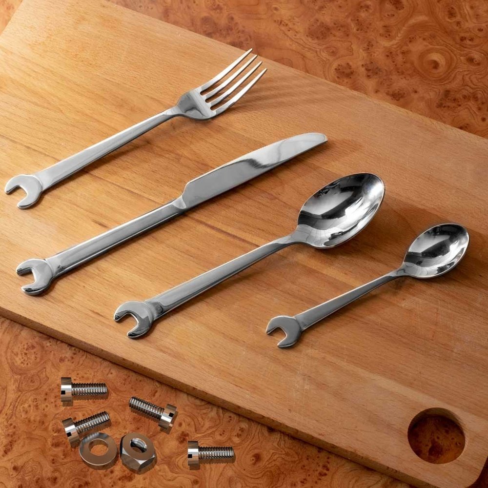 Uzgriežņu atslēgas galda piederumi - SPĒCIJAS UZTRIEŽAS