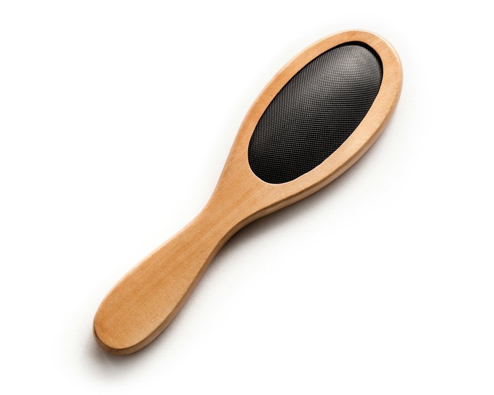 Plikā vīrieša matu suka