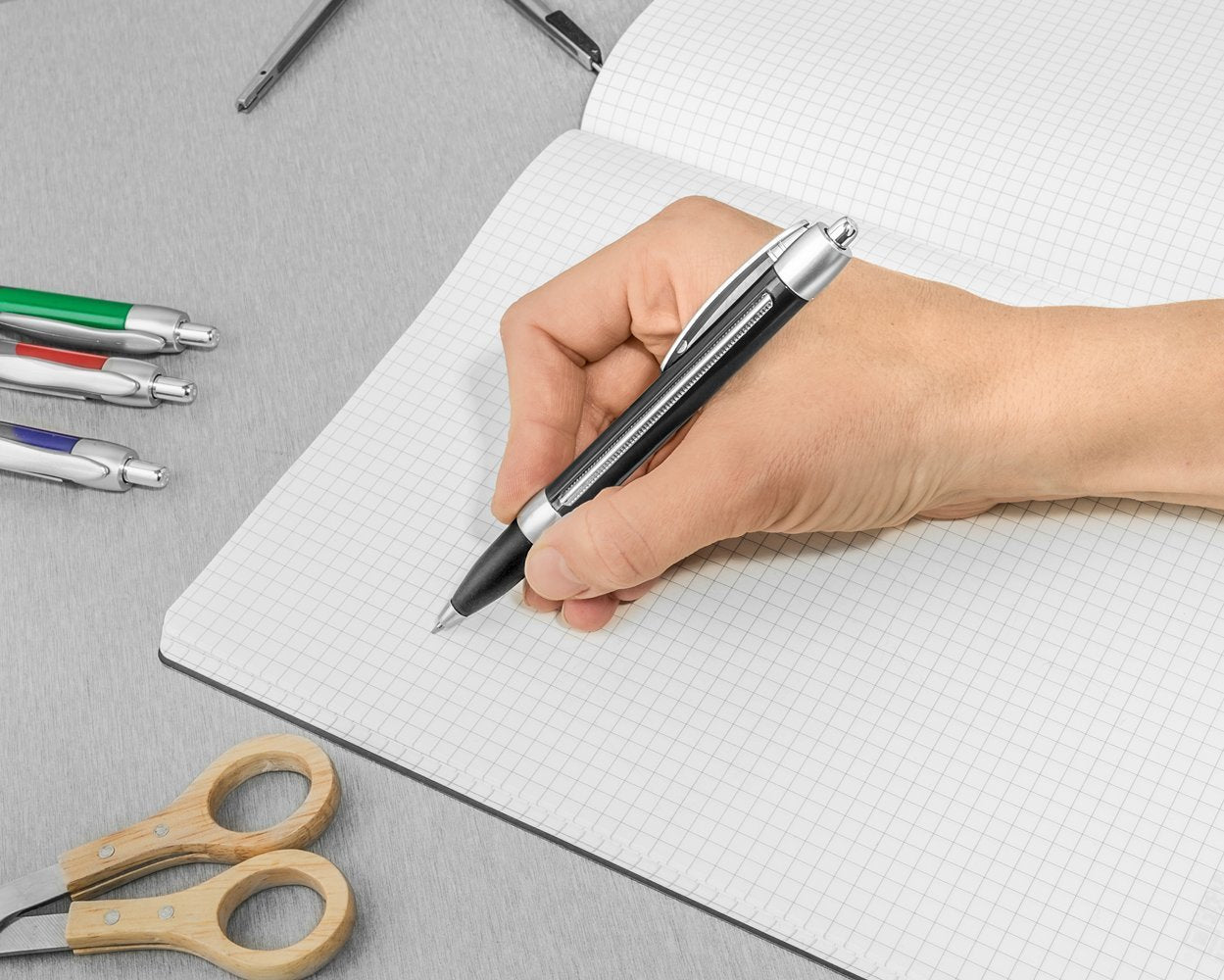 Baneru pildspalva MELNA