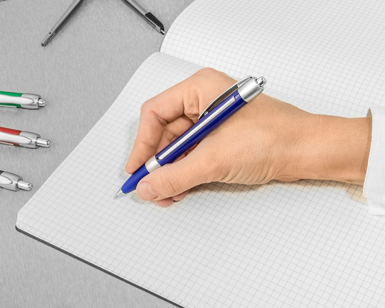 Baneru pildspalva ZILNA