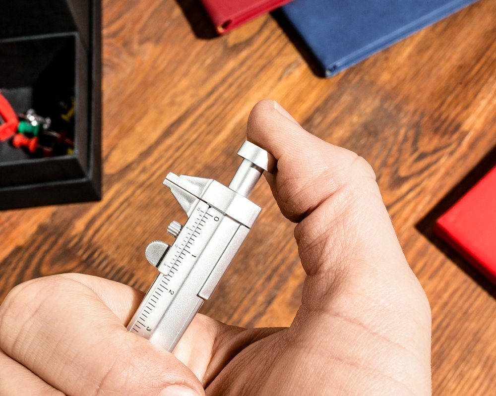 Nonjē mēroga lodīšu pildspalva