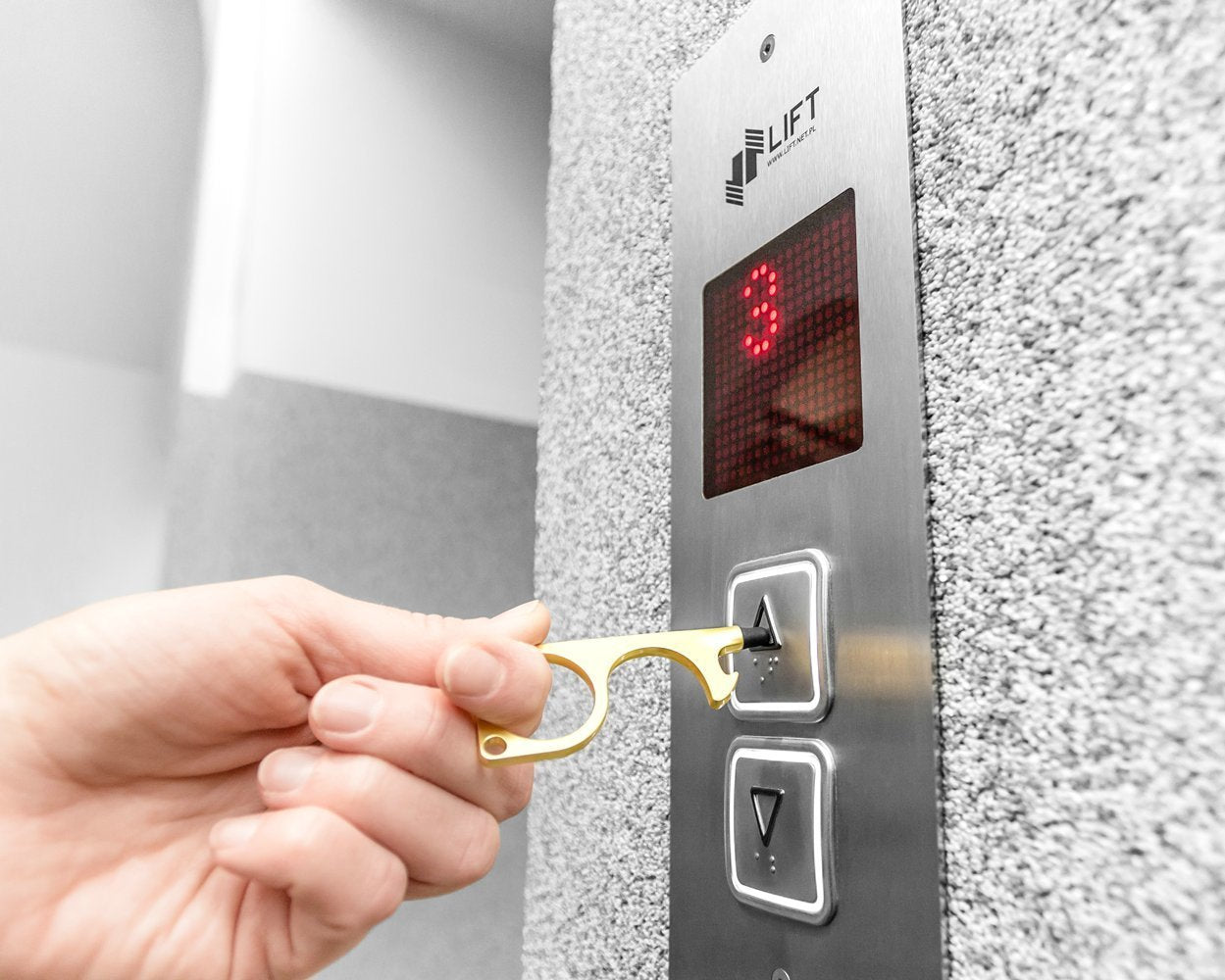 Bezkontakta daudzfunkciju atslēgu piekariņš - ZELTA