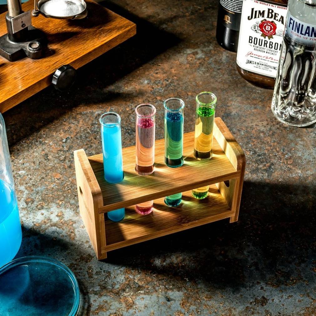 Stikla cauruļu komplekts ballītēm 4 gab. ar koka turētāju