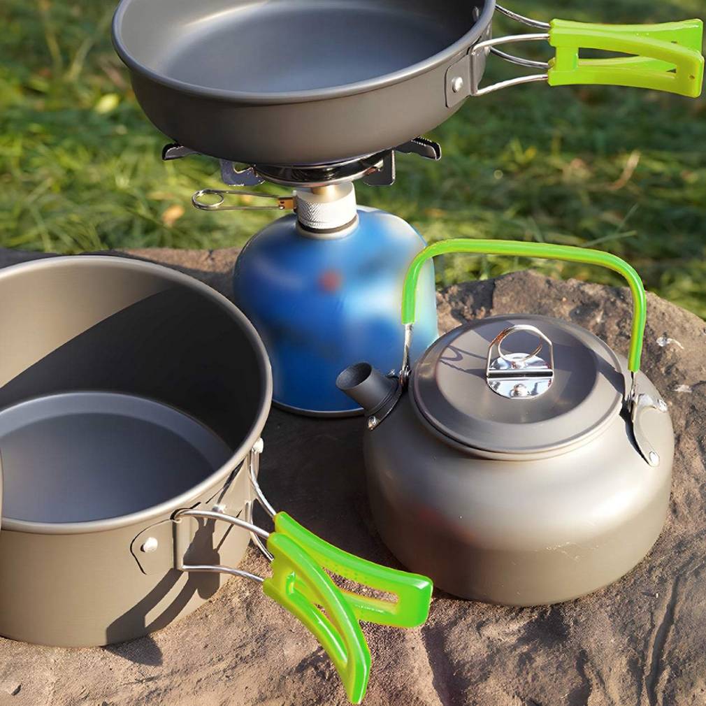 Virtuve ar piederumiem