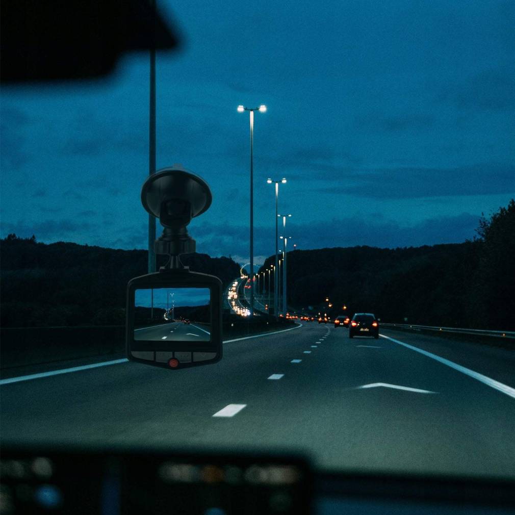 Automašīnas kamera Full HD ar atpakaļskata kameru