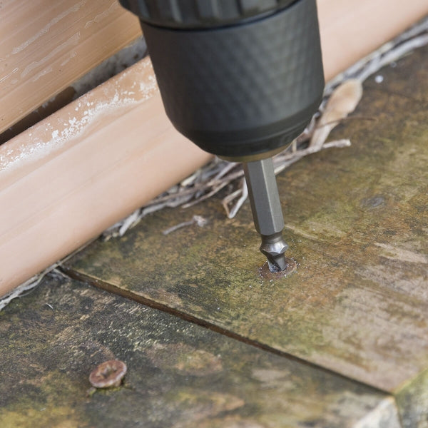 Bojāts skrūvju noņemšanas komplekts