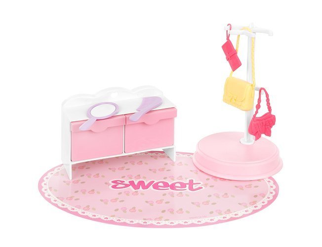 Lelļu māja ar drēbēm un lelli