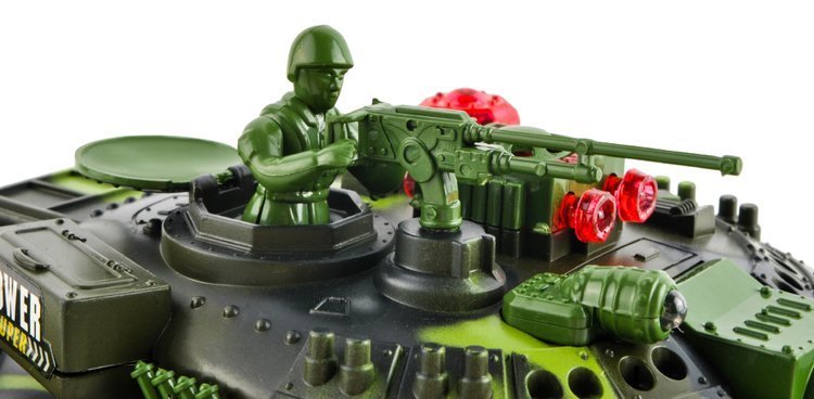 Tālvadības tanks ar pulti