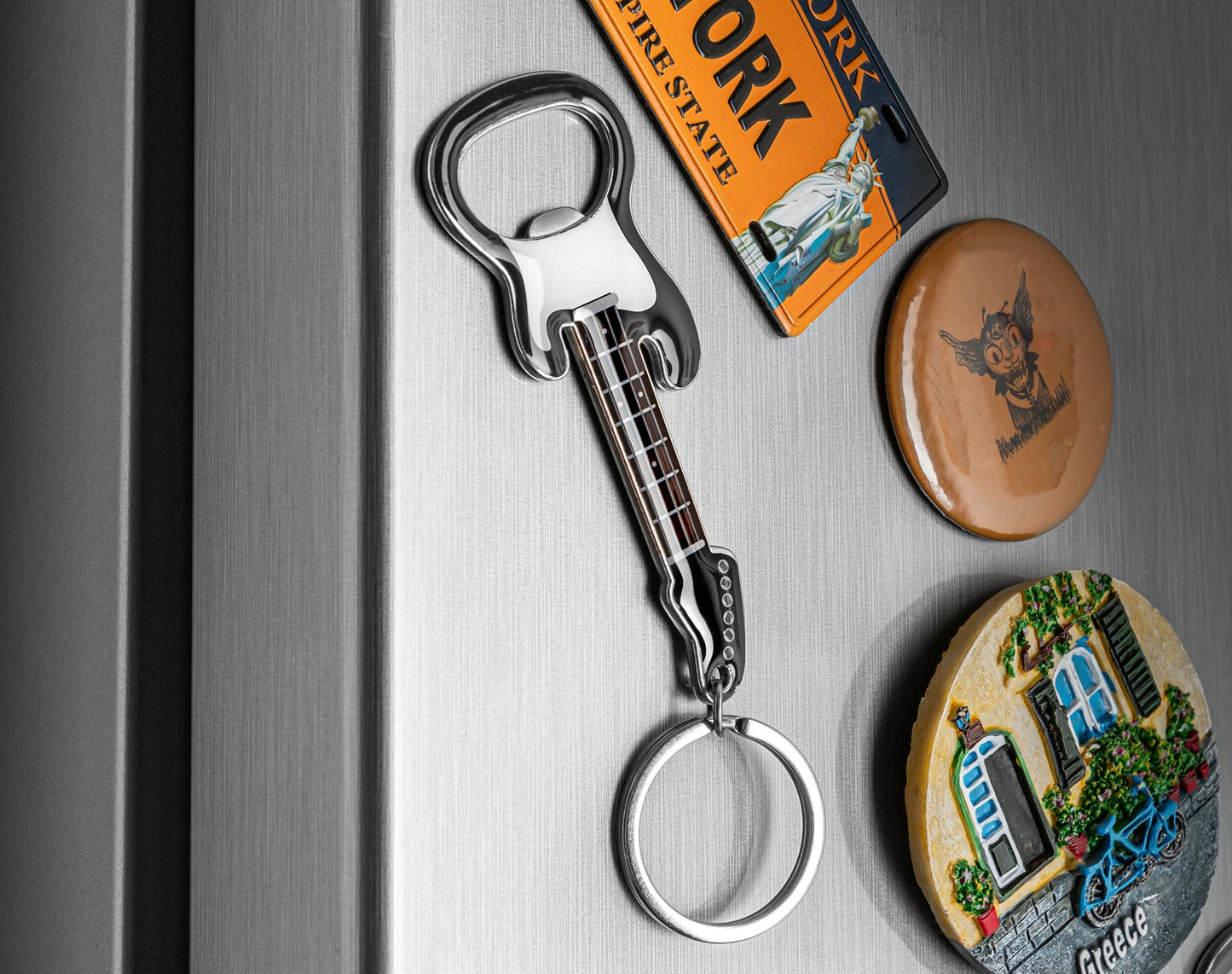 Elektriskās ģitāras attaisāmais ar magnētu - MELNS