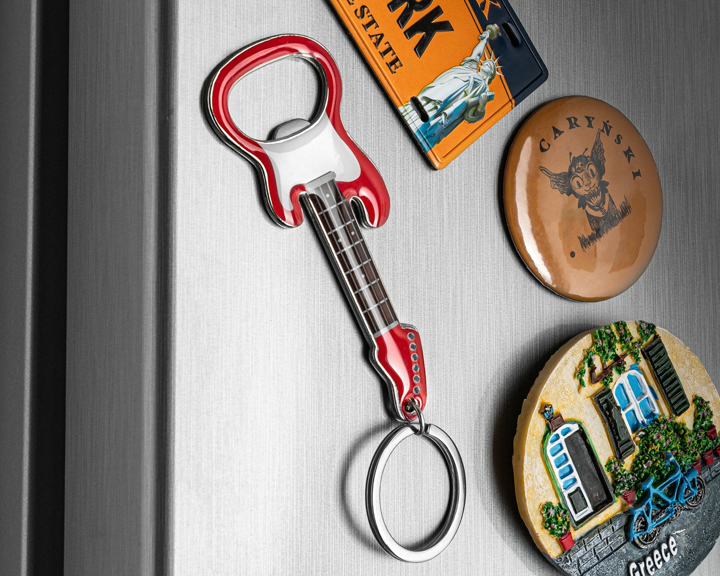 Elektriskās ģitāras attaisāmais ar magnētu - SARKANS