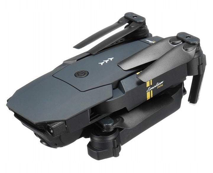 Drons saliekams ar kameru