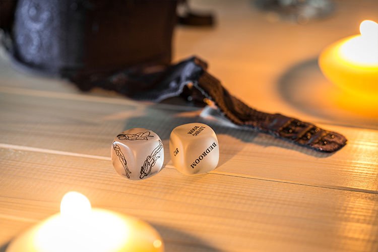 Erotisko metamkauliņu komplekts, tumsā spīdoši, ENG valodā