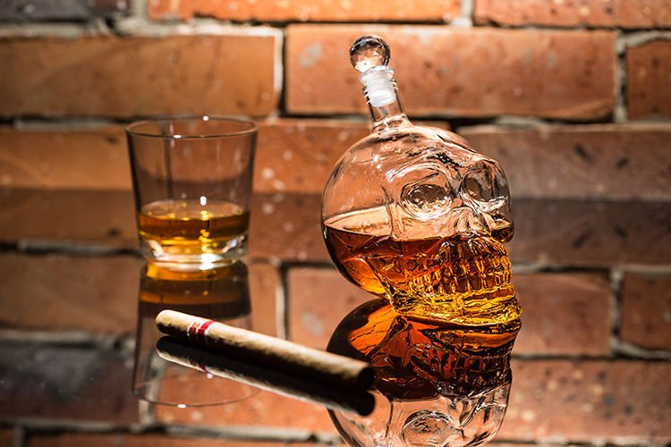 Krūka "Kristāla galva" 650 ml