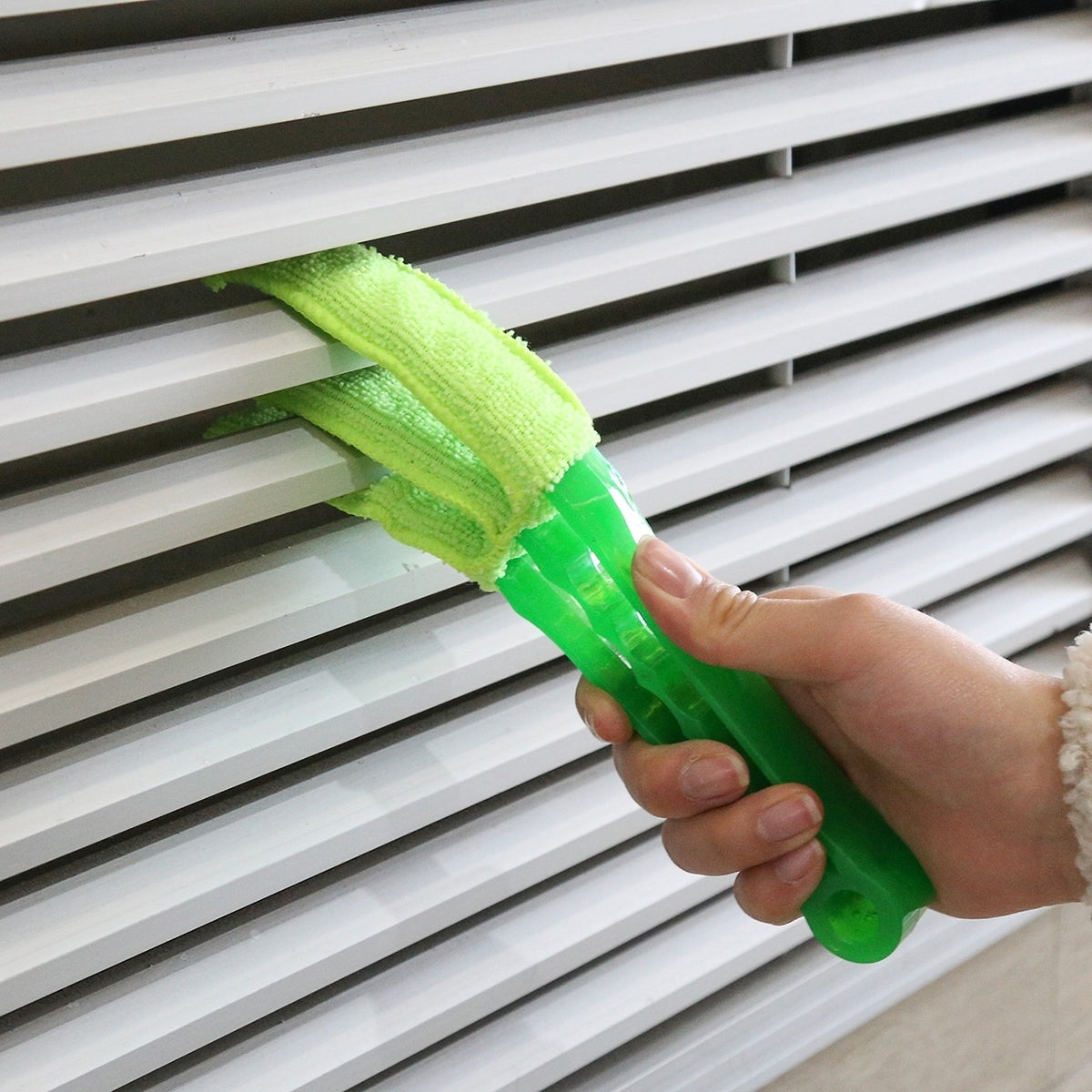 Žalūziju tīrīšanas birste