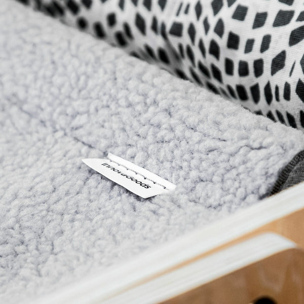 Pie gultas pievienojama kaķu gulta