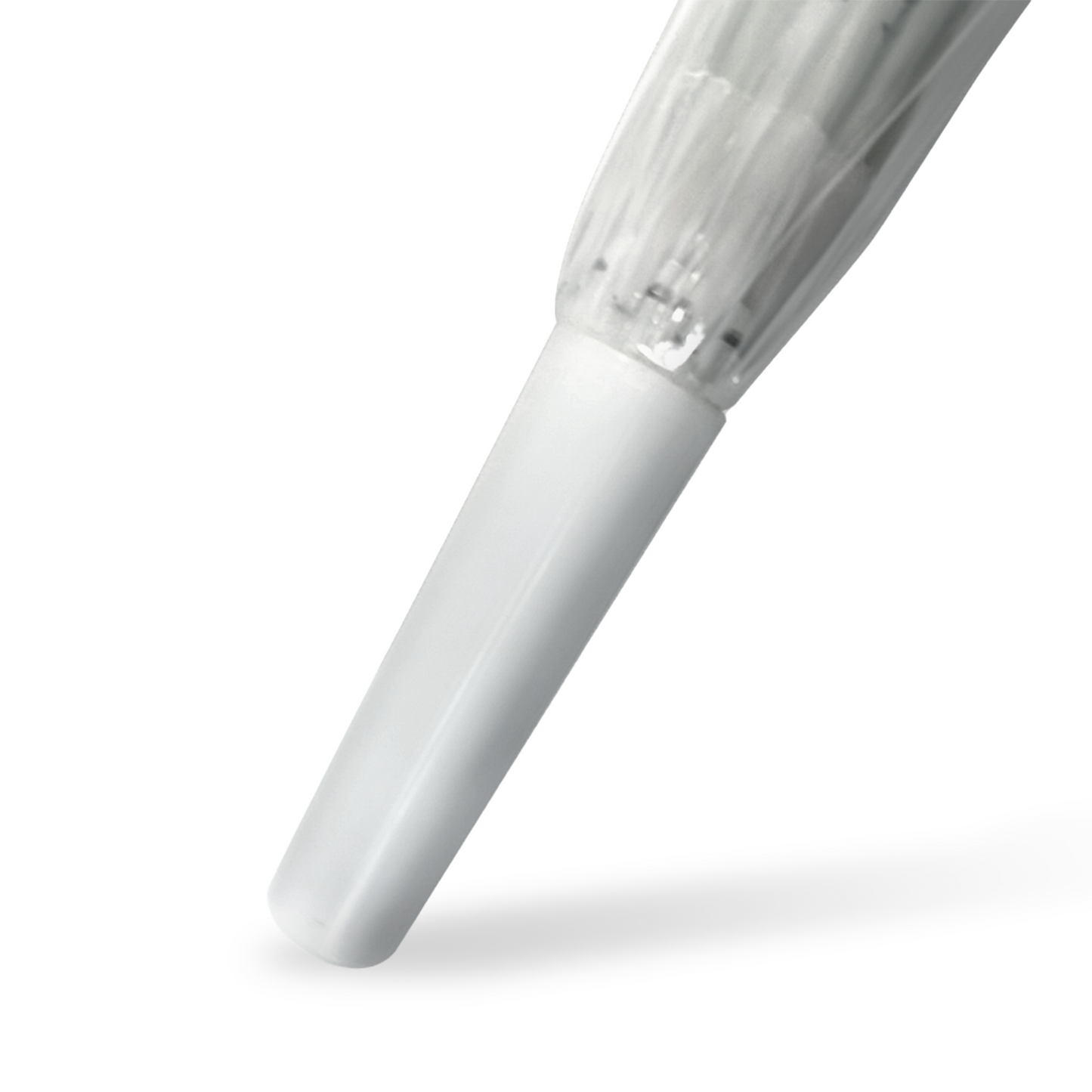 Liels caurspīdīgs lietussargs