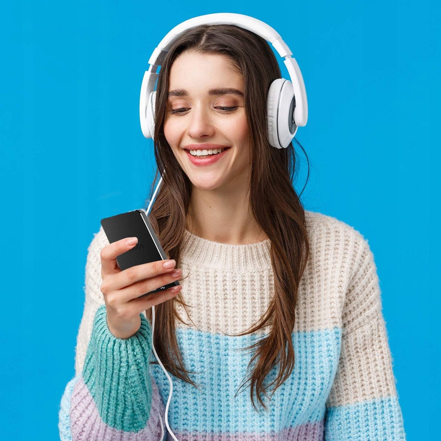 Digitālais balss rakstīājs ar skāriendispleju