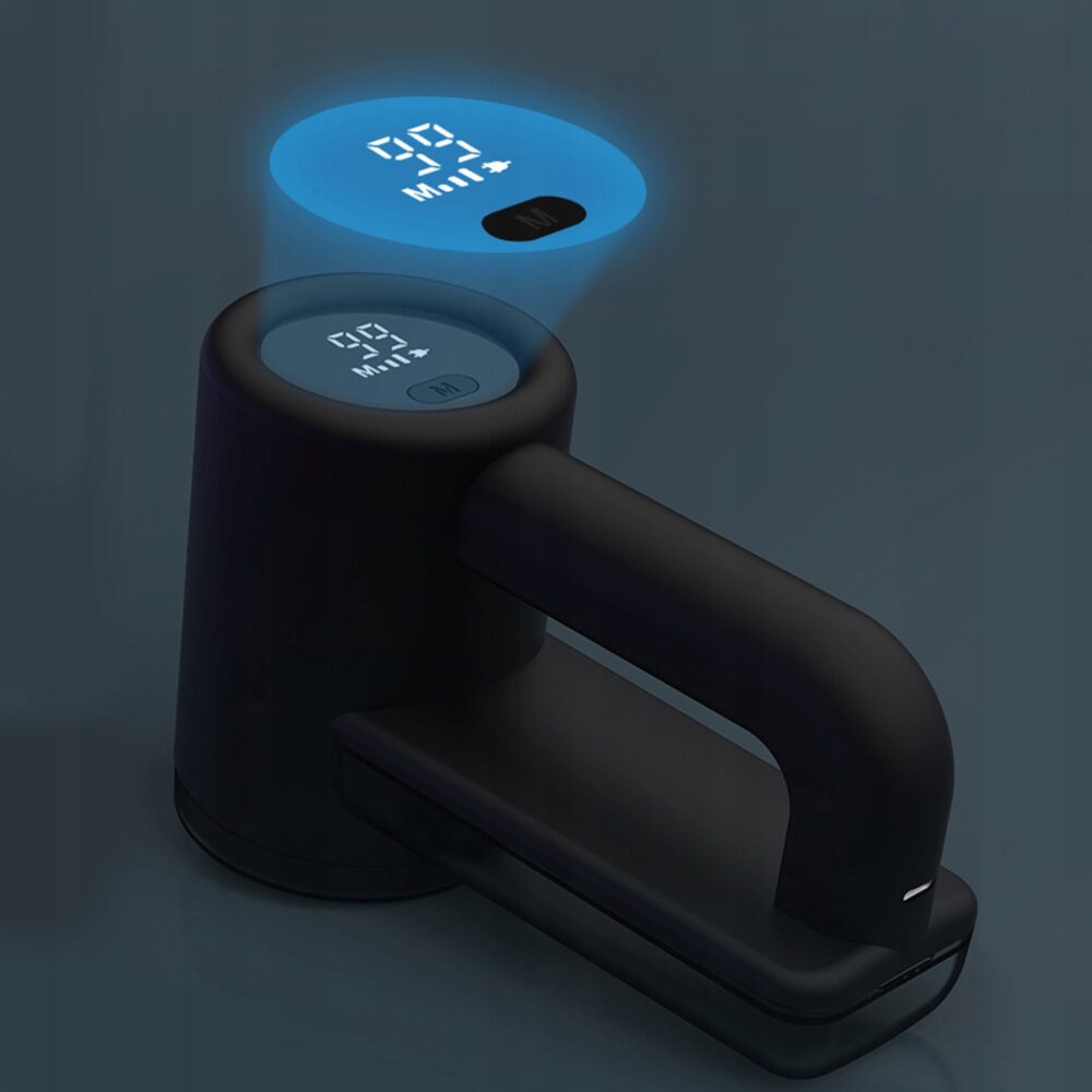 Melns apģērba skuveklis