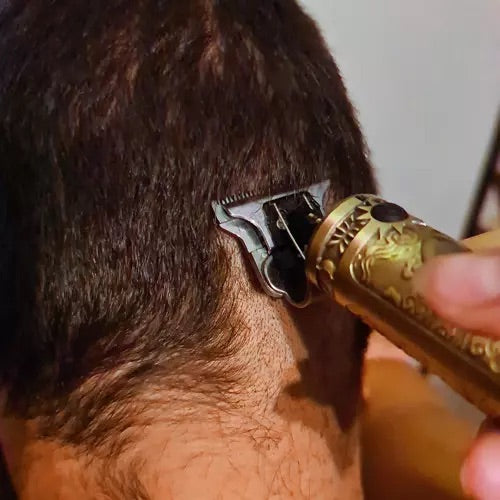 Matu un bārdas trimmeris