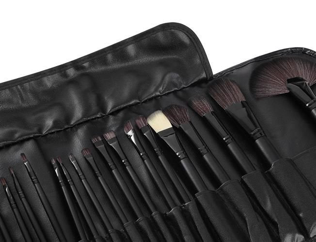 Kosmētikas otu komplekts