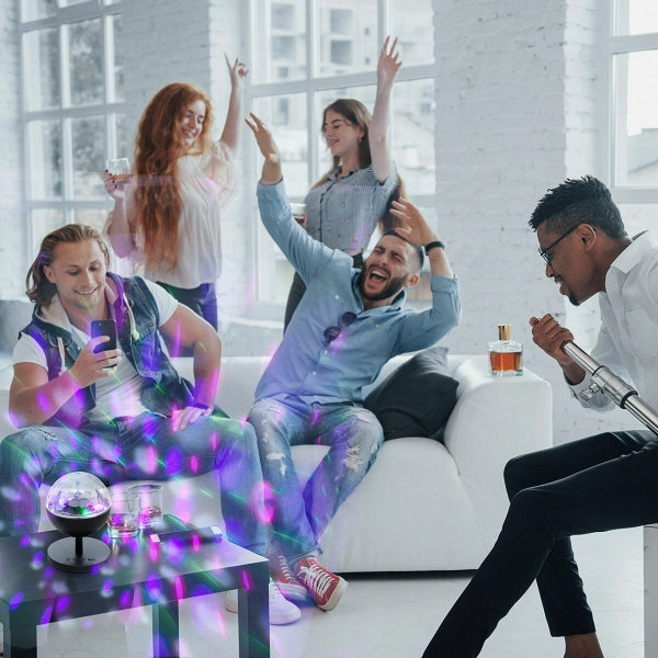 Uzlādējams LED projektors ar skaļruni